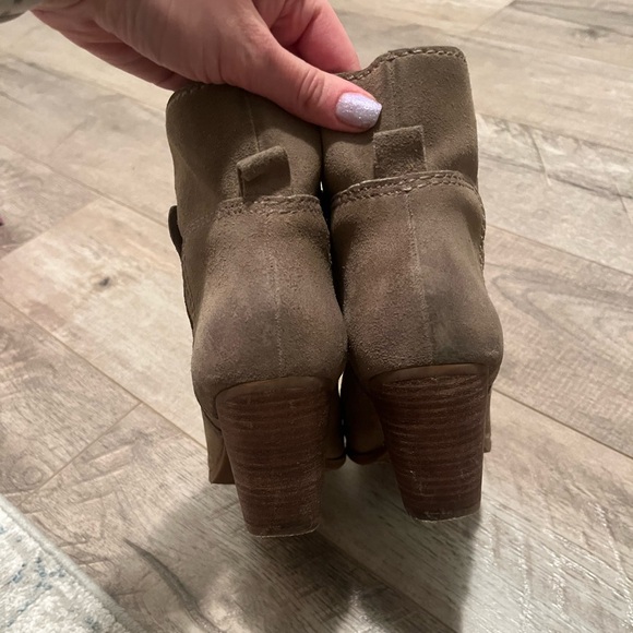 Nine West booties - Picture 7 of 7